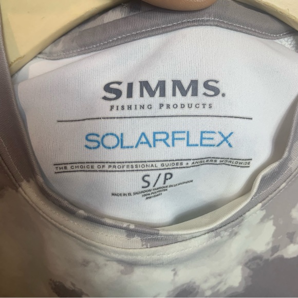 Simms Solarflex Fishing Shirt Men Small Gray Camo Long Sleeve UPF50 Performance - Picture 8 of 10